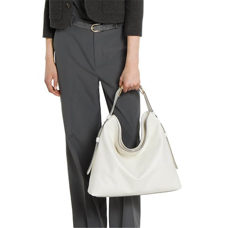 Replica-Gucci-Beatrix-Large-Tote-Bag-850546-AAFK4-9050-8.jpg