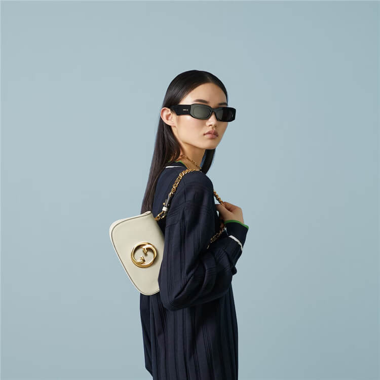 Replica-Gucci-Blondie-Mini-Shoulder-Bag-724645-UXX0G-9022-7.jpg