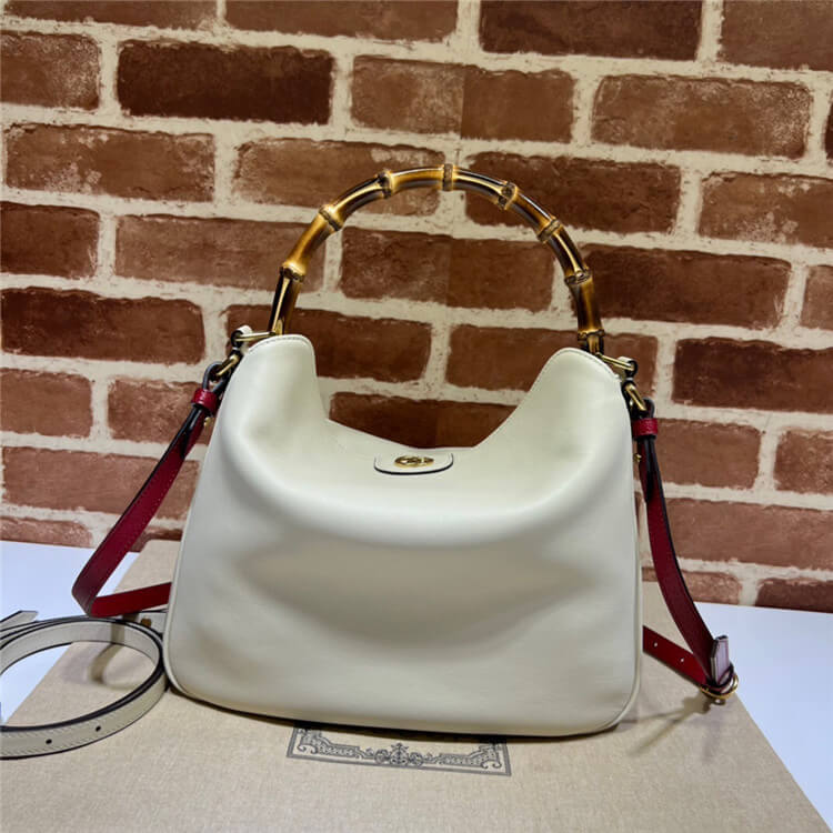 Replica-Gucci-Diana-Medium-Shoulder-Bag-746124-UAAAY-9043-2.jpg