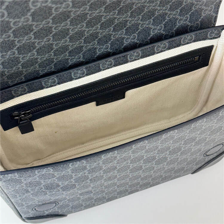 Replica-Gucci-GG-Emblem-Medium-Crossbody-Bag-821154-FAED4-1000-6.jpg