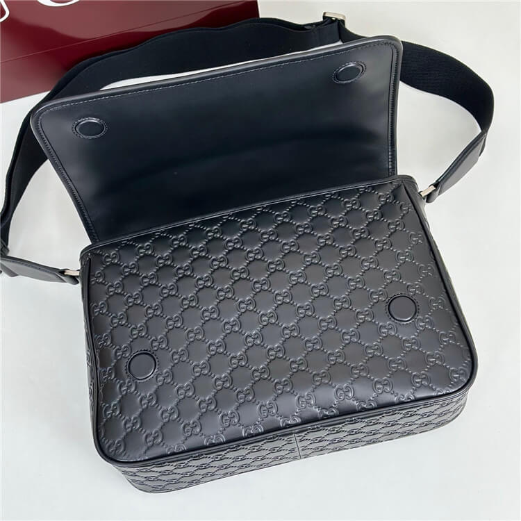Replica-Gucci-GG-Emblem-Medium-Crossbody-Bag-850235-AAFOM-1053-6.jpg