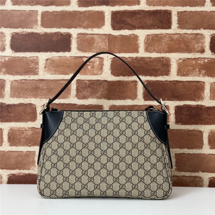 Replica-Gucci-GG-Emblem-Medium-Shoulder-Bag-815216-FAD6L-9741-4.jpg
