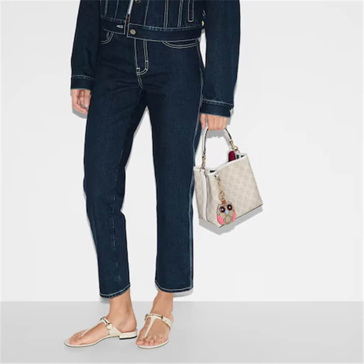 Replica-Gucci-GG-Emblem-Small-Bucket-Bag-815118-AAFDV-9641-7.jpg