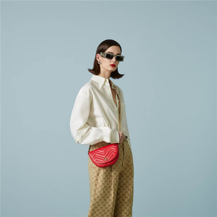 Replica-Gucci-GG-Marmont-Matelasse-Chain-Mini-Bag-746431-DTDHT-6832-7.jpg