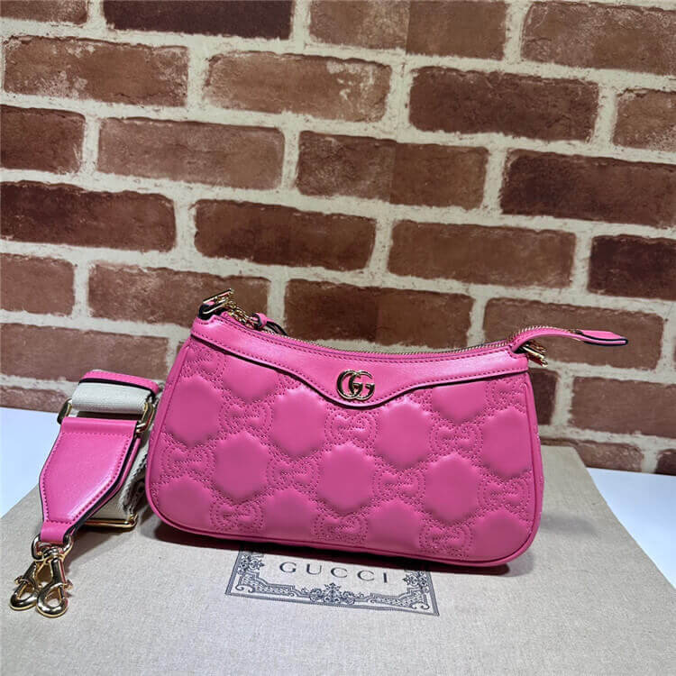 Replica-Gucci-GG-Matelasse-Handbag-735049-UM8HG-8550-2.jpg
