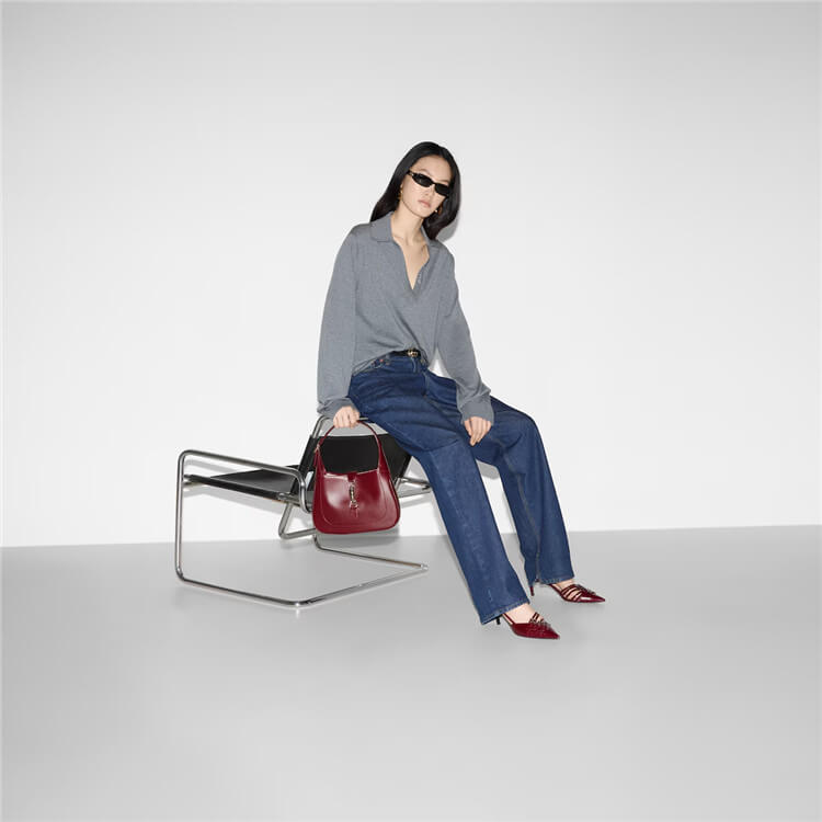 Replica-Gucci-Jackie-1961-Small-Shoulder-Bag-810232-AADDX-6449-8.jpg