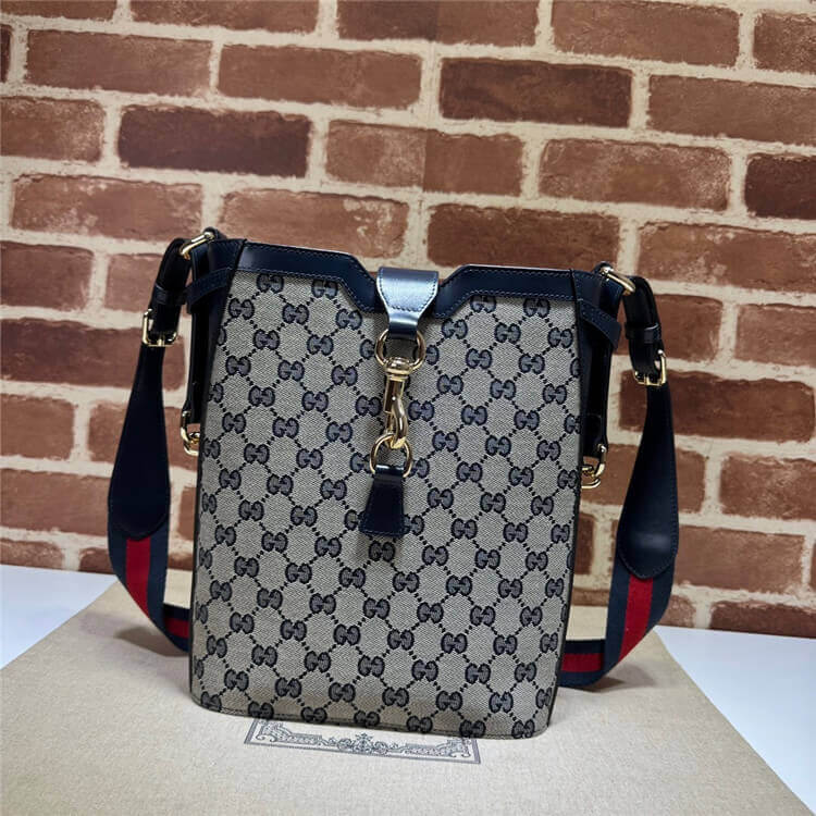 Replica-Gucci-Original-GG-Medium-Bucket-Bag-782911-FADAC-8559-2.jpg