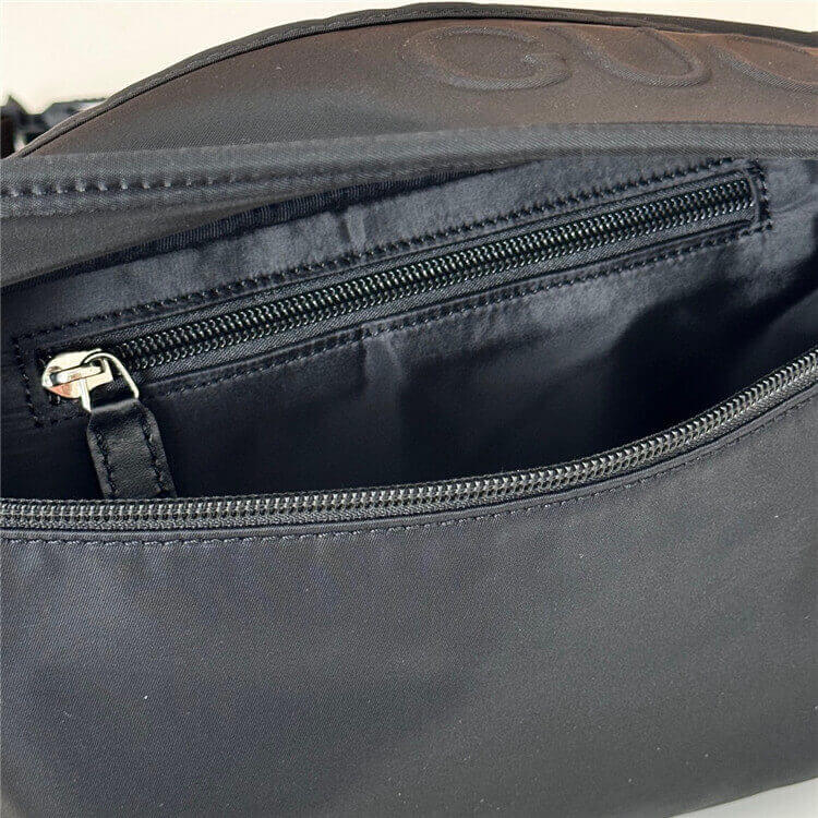 Replica-Gucci-Small-Belt-Bag-With-Gucci-Logo-804262-FADR7-1059-5.jpg