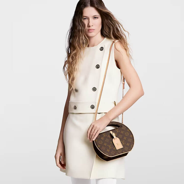 Replica-LV-Around-Me-PM-M47117-7.jpg