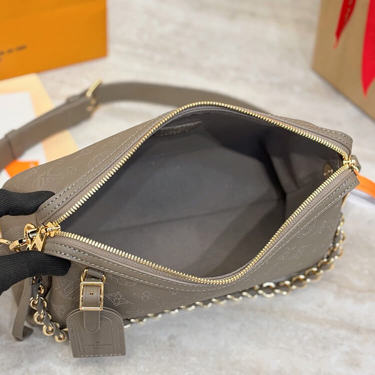 Replica-LV-Hand-It-All-PM-M25904-6.jpg