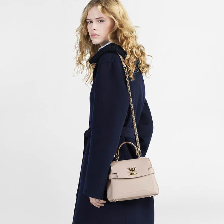 Replica-LV-LockMe-Ever-Mini-M21052-7.jpg