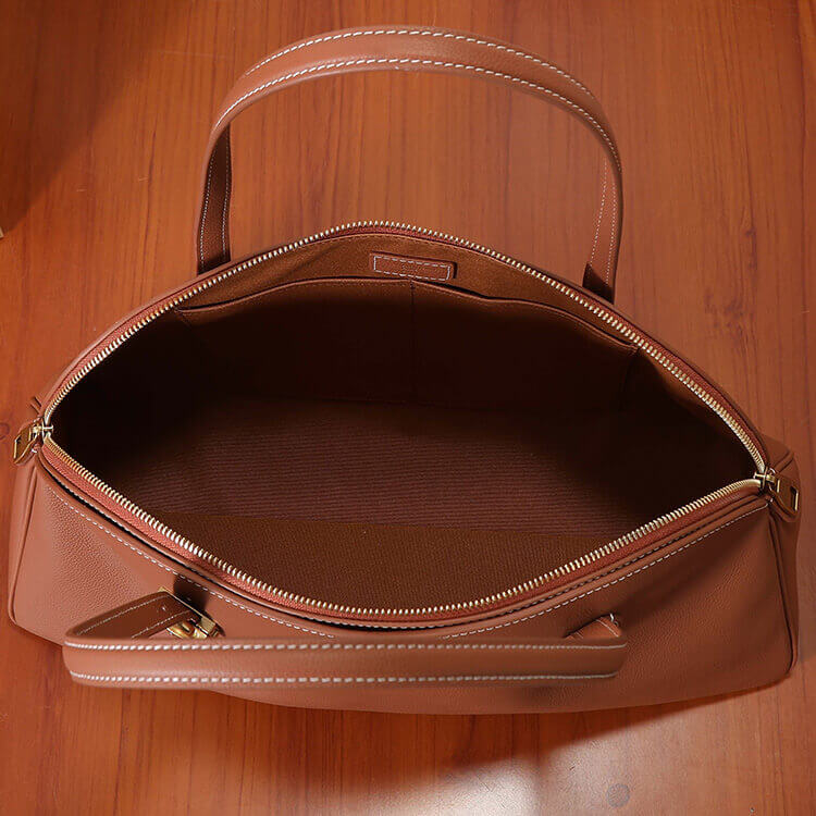 Replica-LV-Low-Key-Duffle-Tote-M26688-6.jpg