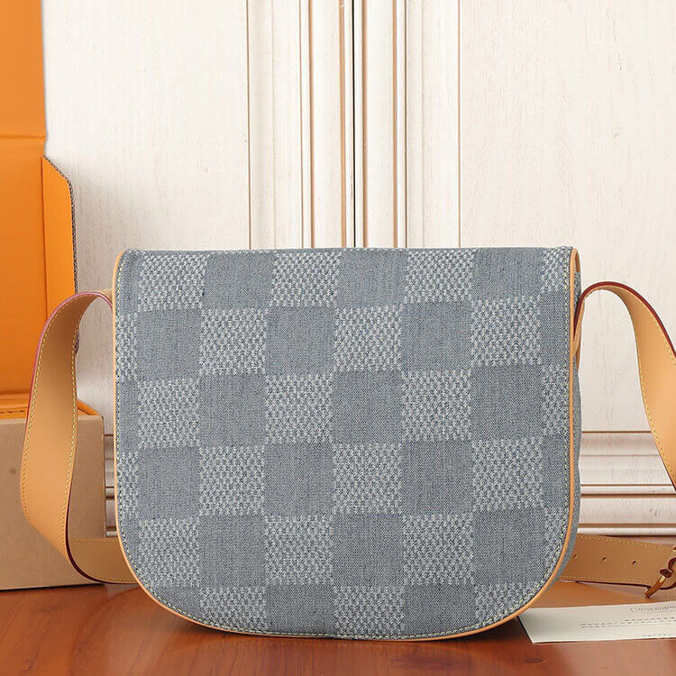 Replica-LV-Montsouris-Messenger-MM-N40743-4.jpg