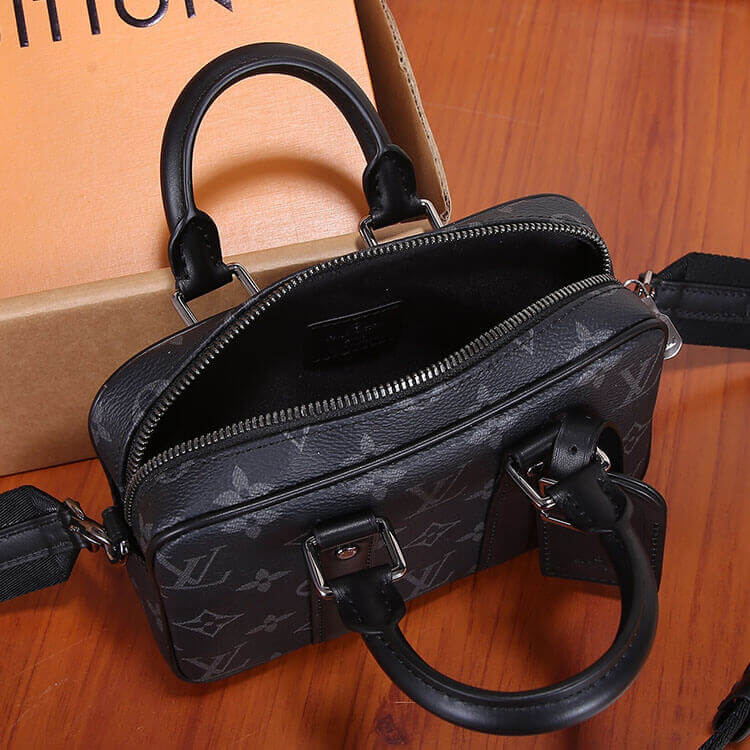 Replica-LV-Nano-Porte-Documents-Voyage-M82770-6.jpg
