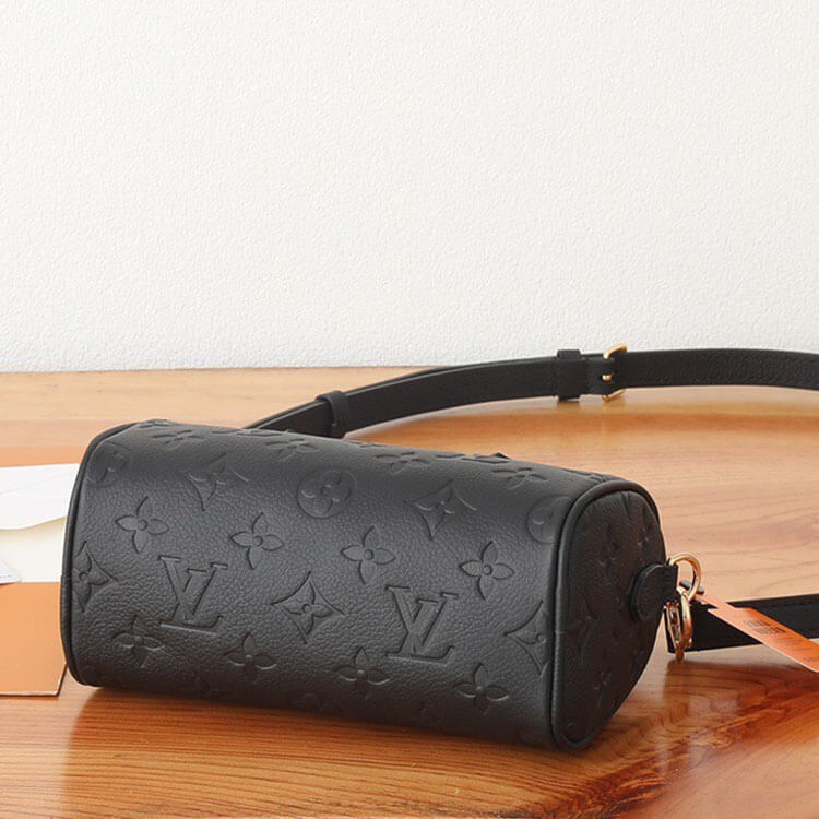 Replica-LV-Nano-Speedy-M82450-5.jpg