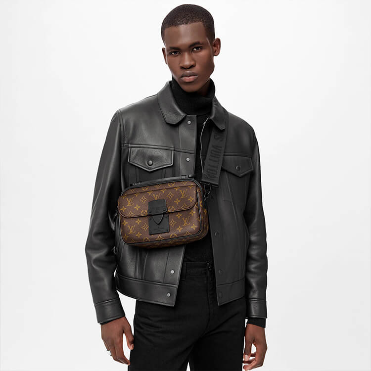 Replica-LV-S-Lock-Messenger-M45806-7.jpg