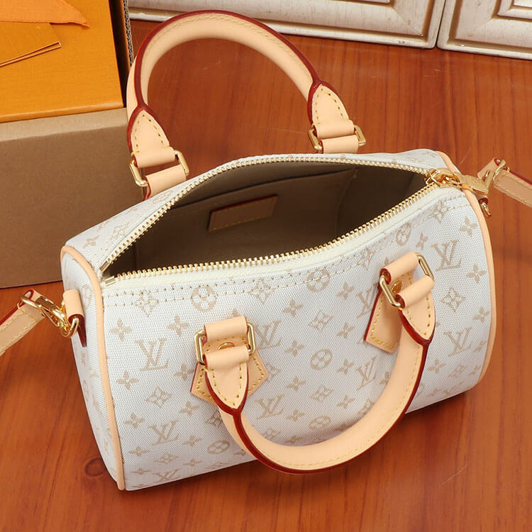 Replica-LV-Speedy-Bandouliere-20-M12747-6.jpg