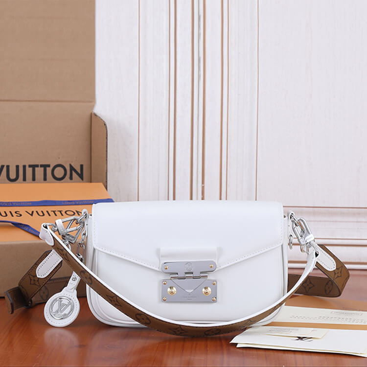 Replica-LV-Swing-M20395-2.jpg