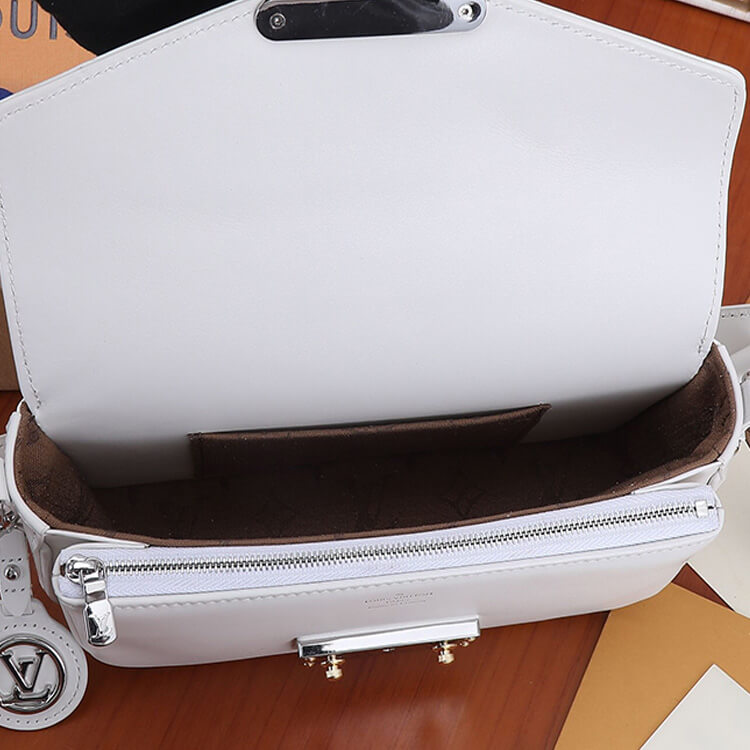 Replica-LV-Swing-M20395-6.jpg