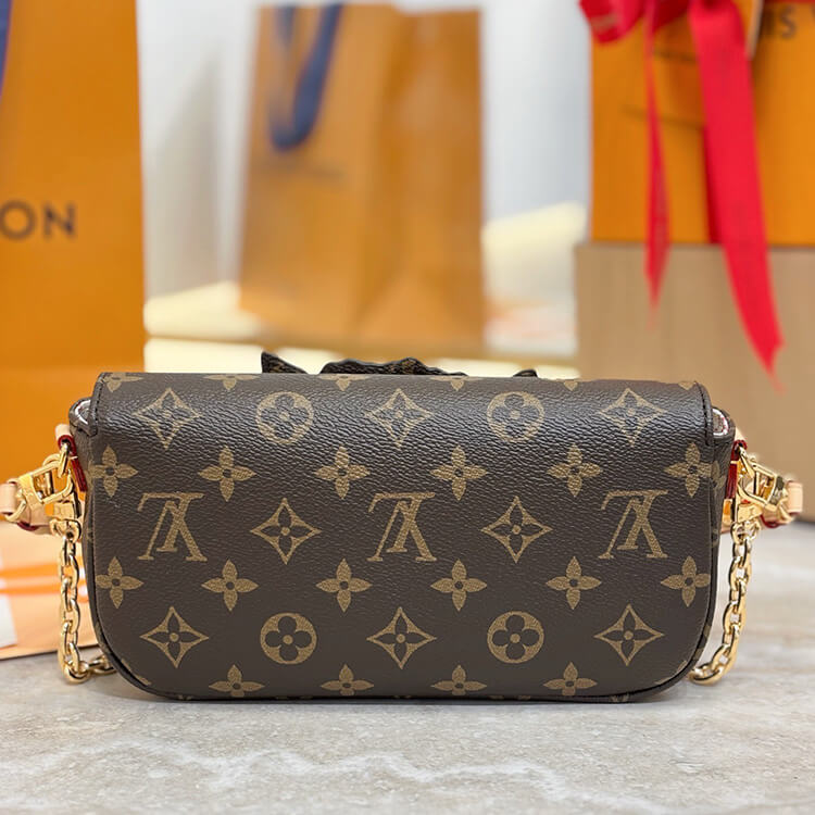 Replica-LV-Wallet-On-Chain-Ivy-M15148-4.jpg