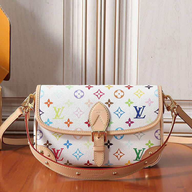 Replica-LV-x-TM-Diane-PM-M27866-2.jpg